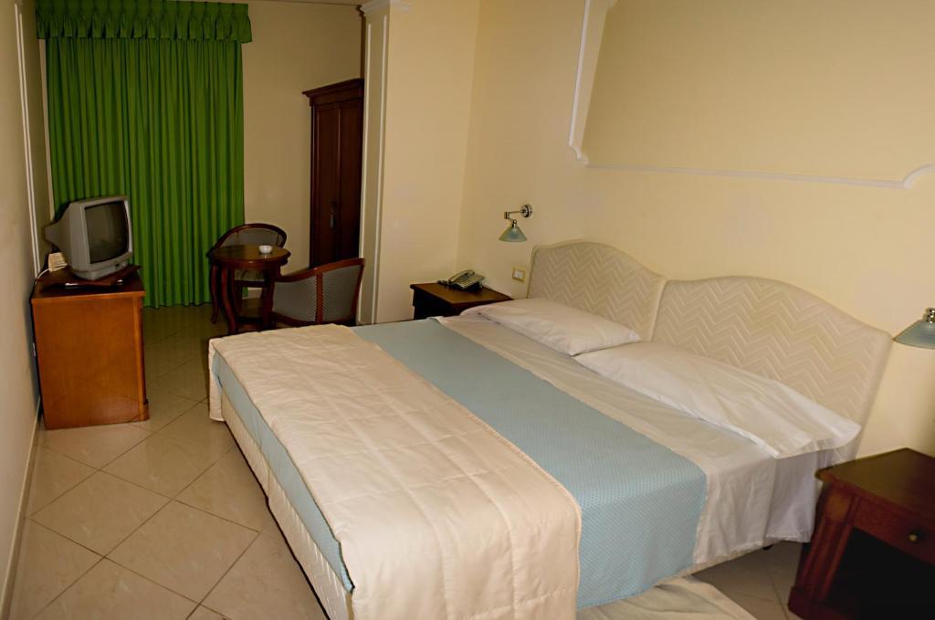 Hotel Marinella Pizzo  Ruang foto